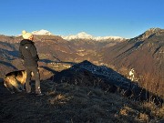 56 Serina in valle , Menna, Arera innevati e Alben ...in alto